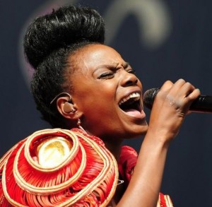 the-noisettes-v-festival-day-2-02